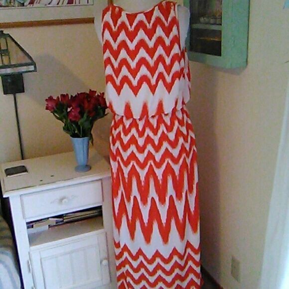 Magic Orange and White Maxi Dress - Picture 5 of 9
